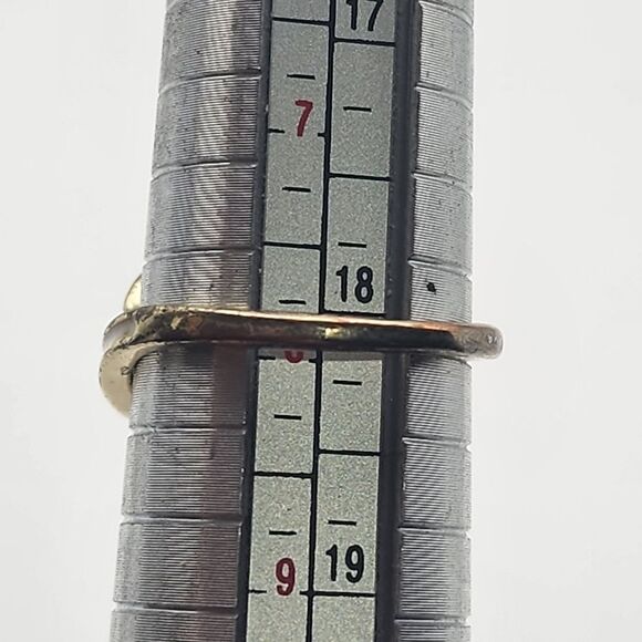 Pura Vida Gold Tone & White Enamel Wave Ring (8) - Picture 8 of 8